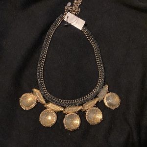 Chico’s short necklace